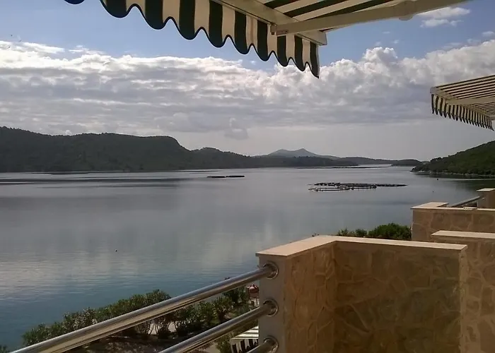 By The Sea Cove Mala Lamjana, Ugljan - 21182 *